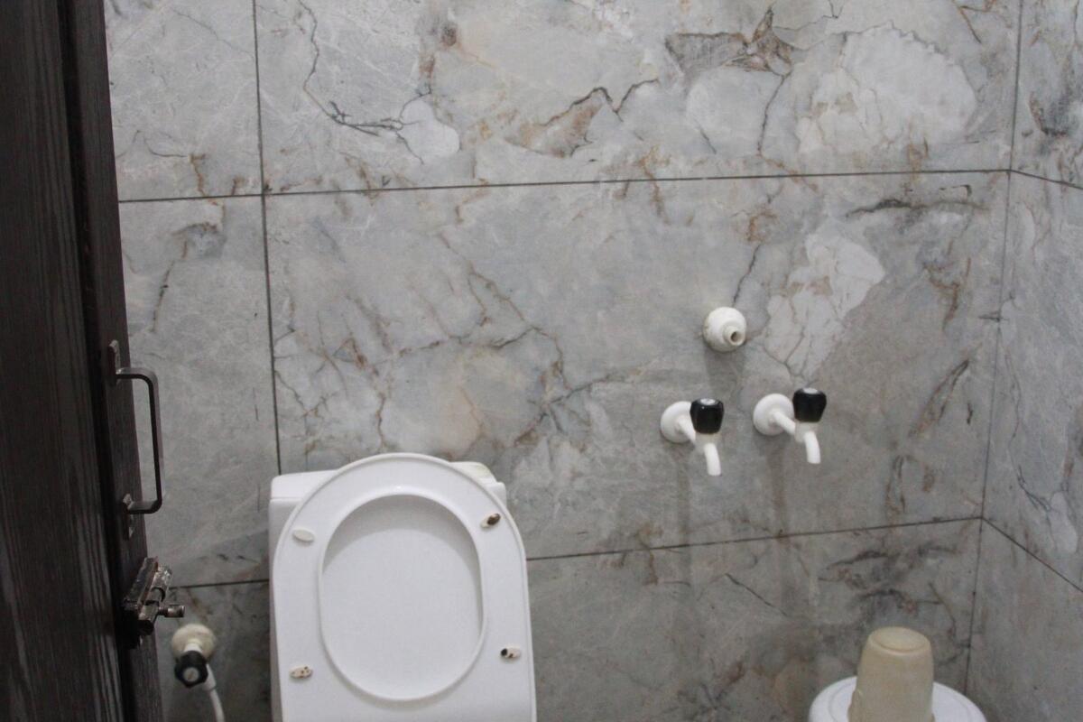 Clean bathroom