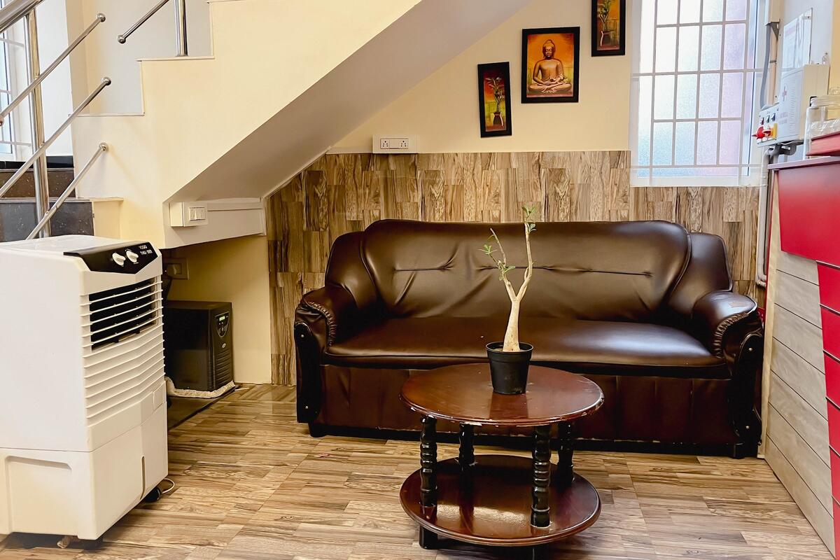 Lobby seating